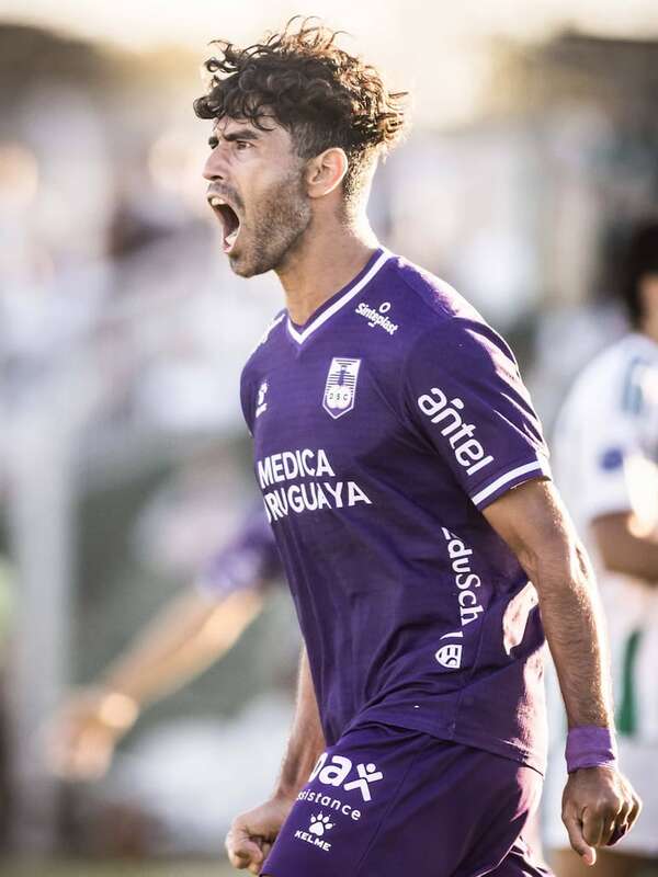 Brian Montenegro frena al puntero Racing en Uruguay - Fútbol Internacional - ABC Color