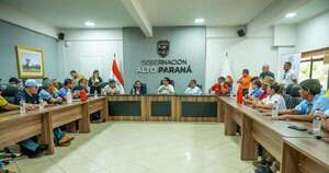 La Nación / Taxistas piden a Cancillería intervenir para que Aduana de Foz ya no incaute sus vehículos