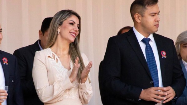 “¡Feliz cumple, mi amor!”: Concejala de CDE reaparece con Prieto tras rumores