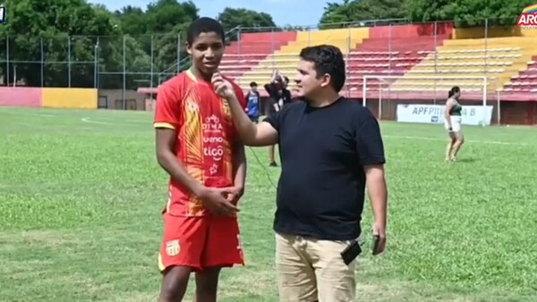 ¡De Mozambique a Luque! El futbolista que hace goles y sueña con el Mundial