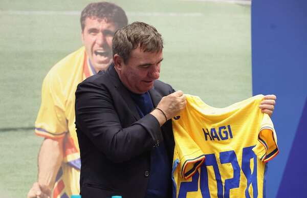Gheorghe Hagi, seleccionador de Rumania por segunda vez - Fútbol Internacional - ABC Color