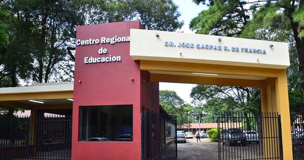 La Nación / Denuncian que un padre de alumna le pegó a un profesor por negarle permiso para ir al sanitario