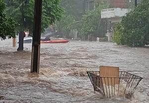 Municipio autoriza obra y vecinos alertan más raudales •