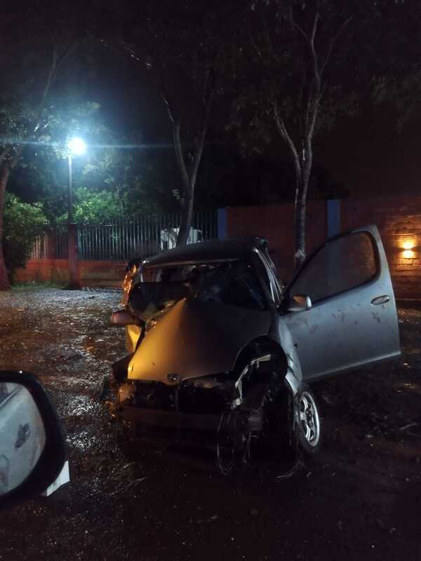 Accidente de tránsito en Capitán Miranda: Conductor resulta lesionado tras maniobra evasiva en la Ruta PY06