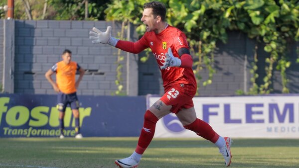 Servio sigue infalible desde el punto penal