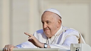 León XIV llama a recoger el legado de Francisco en el primer aniversario de su muerte