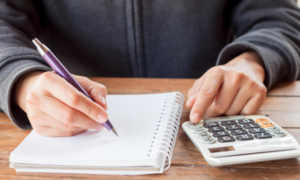 Suecia da marcha atrás en las aulas digitales para recuperar la lectura y la escritura - OviedoPress