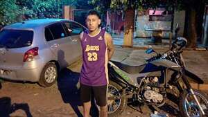 Ñemby: persecución policial termina con un detenido y moto recuperada - Policiales - ABC Color