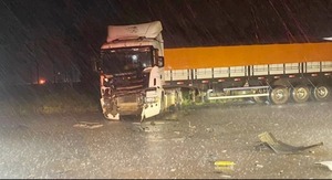 Triple choque en San Pedro deja un camionero herido | Unicanal