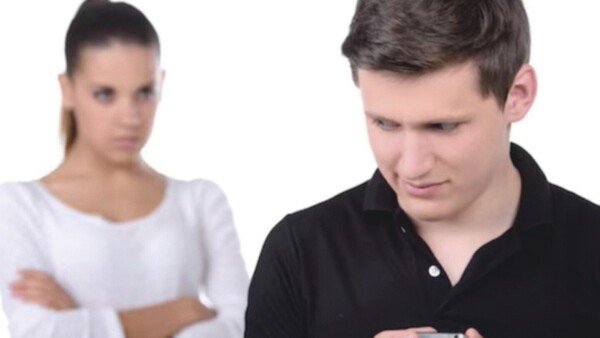 “Mi señora es súper celosa y no me deja hacer ni tercer tiempo”