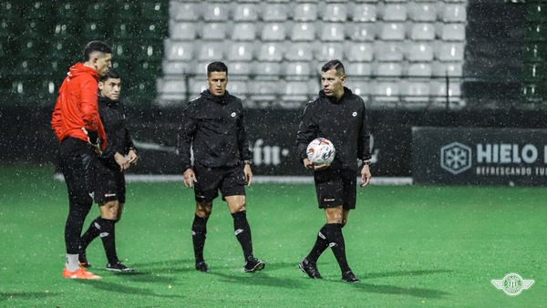 Pasado por agua: El diluvio en Trinidad posterga el duelo entre Rubio Ñu y Libertad