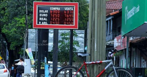 La Nación / Dólar en picada: cotización minorista baja a G. 6.350, nivel más bajo en años