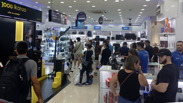 Empresarios de CDE todavía cuentan el dinero que gastaron los brasileños