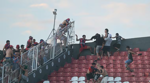 Ordenan prisión para seis hinchas de Cerro tras violento incidente en el superclásico - Noticiero Paraguay