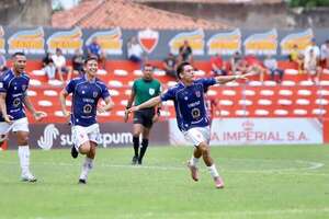 Sportivo Carapeguá deja en el fondo a Fernando de la Mora - Fútbol de Intermedia - ABC Color