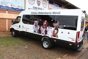 Yacyretá realizó millonarios desembolsos en Itapúa, hasta para la castración de mascotas - Economía - ABC Color