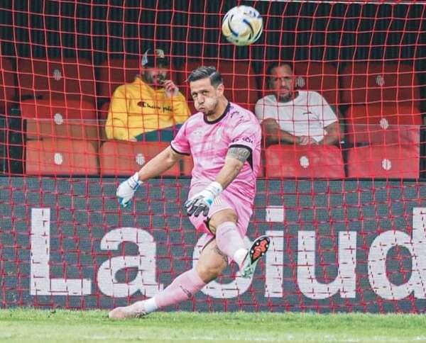 Paraguayo Espínola, de gran actuación en Argentina - Fútbol Internacional - ABC Color