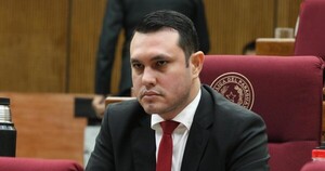 Colorados disidentes y liberales dicen estar cerca de bloquear el permiso de licencia a Rivas