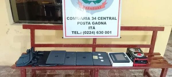 Detienen a dos jóvenes por robo en escuela de Itá y recuperan equipos