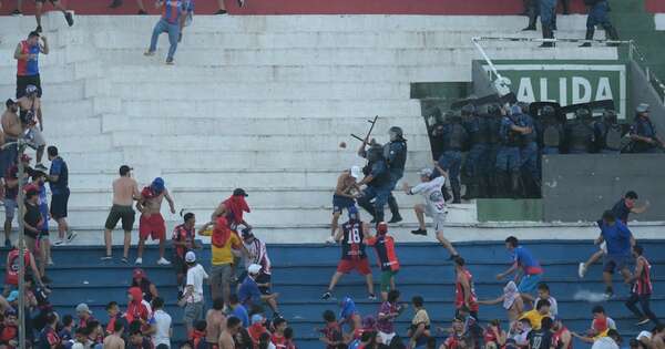 La Nación / Tras violencia en el fútbol, Cerro jugará dos partidos sin su público, según Tribunal de la APF