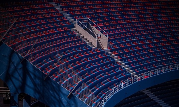 Suspenden a la hinchada de Cerro Porteño por dos fechas tras incidentes en el superclásico - OviedoPress