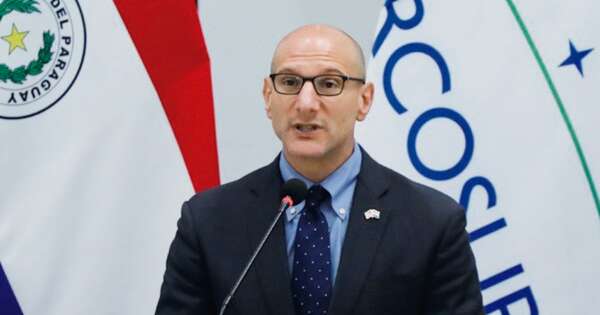 La Nación / Llegan 25 migrantes a nuestro país