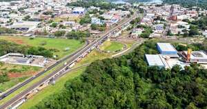 La Nación / Fila en Foz con destino a CDE se extendió por 3 km