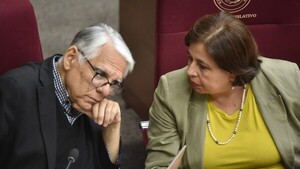 Gobierno se arrodilla de manera pusilánime, cuestionan