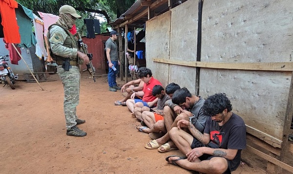Senad desarticula red de microtráfico que operaba a través de barras bravas en Luque