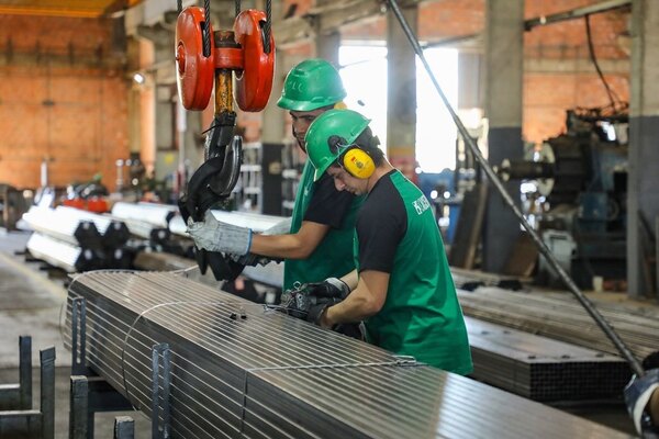 Jóvenes se ausentan los lunes y rechazan trabajar sábados, según Mipymes - trece