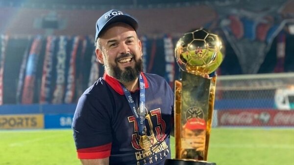 "Es un chiste": Ariel Martínez dispara contra la justicia deportiva y recuerda caso de amaño