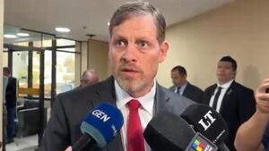 Varios legisladores de Honor Colorado solicitan a Hernán Rivas que renuncie