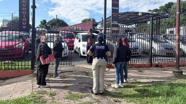Villa Elisa: 19 detenidos en playa de autos por presunto esquema de estafas