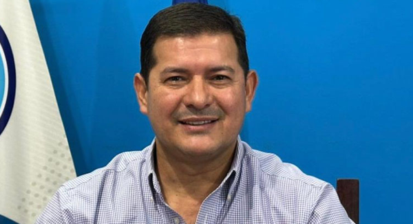 René Ávalos asegura que ganará las internas liberales y critica duramente a Salyn Buzarquis - Noticiero Paraguay