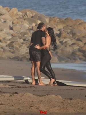 Kim Kardashian y Lewis Hamilton, enamorados en Malibú  - Gente - ABC Color