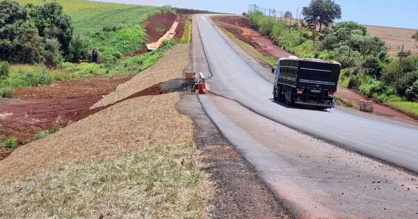 La Nación / CAF verifica correcto avance de la ruta PY21