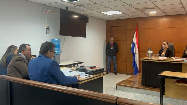 Condenan a ex actuaria por manipular expediente en favor del hoy condenado Ramón González Daher