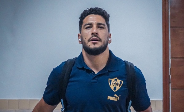 Conmebol dicta sanción a Cecilio Domínguez por insólita expulsión