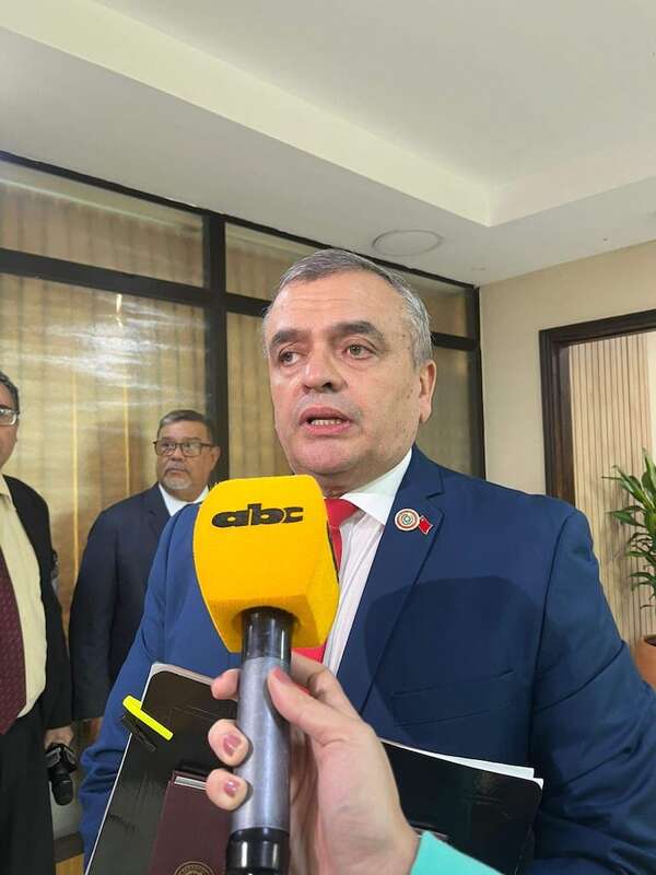 Carlos Liseras, reemplazo de Rivas, adelanta qué priorizará en el Senado - Política - ABC Color