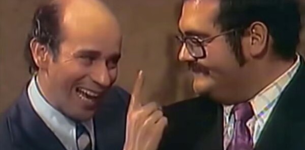 Popular / (VIDEO) Luto entre fans del "Chavo del 8": Ñandereja el "Señor Calvillo"