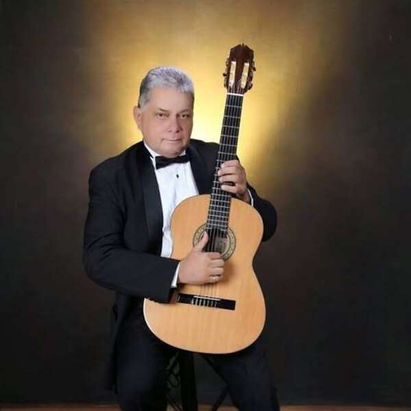 Maestro panameño ofrecerá clase magistral de guitarra en el Ateneo Paraguayo - Música - ABC Color