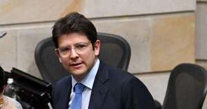 La Nación / Fiscalía de Colombia niega que detenido en Argentina esté acusado por magnicidio de Miguel Uribe