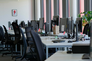 Jóvenes se ausentan los lunes y rechazan trabajar sábados, según Mipymes - trece