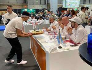 Pizzería paraguaya se destaca en el top 5 de campeonato europeo  - Gastronomía - ABC Color