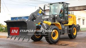 YACYRETÁ ENTREGA MAQUINARIA A MUNICIPIOS DE ITAPÚA PARA GESTIÓN DE RESIDUOS
