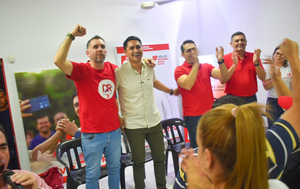 Diego Rodríguez lidera encuestas en Coronel Oviedo - Noticiero Paraguay