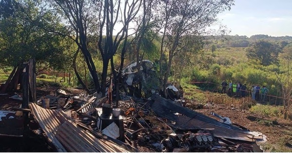 Minga Guazú: bandas armadas irrumpen en casas por botín de avioneta caída - ADN Digital