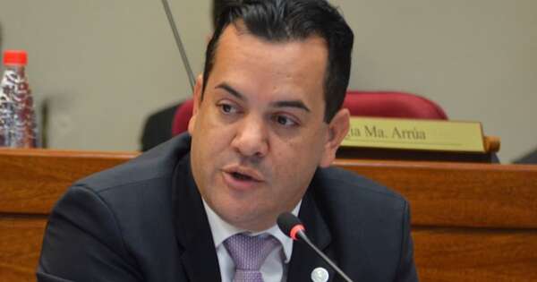 La Nación / Juez fija para el 6 de mayo la audiencia preliminar para Rodolfo Friedmann