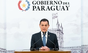 Paraguay rechaza a 9 migrantes enviados por EE.UU. por falta de documentación - OviedoPress