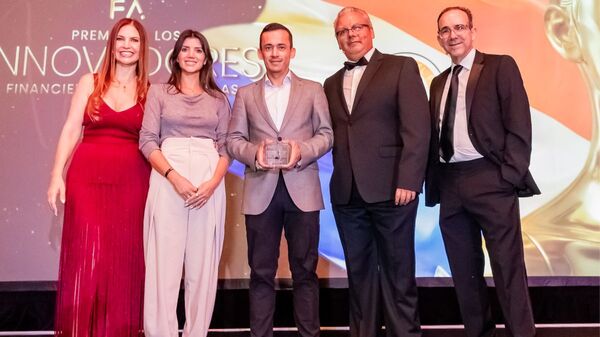 ueno bank gana Premio Platino en Fintech Américas 2026 y consolida su liderazgo en banca digital